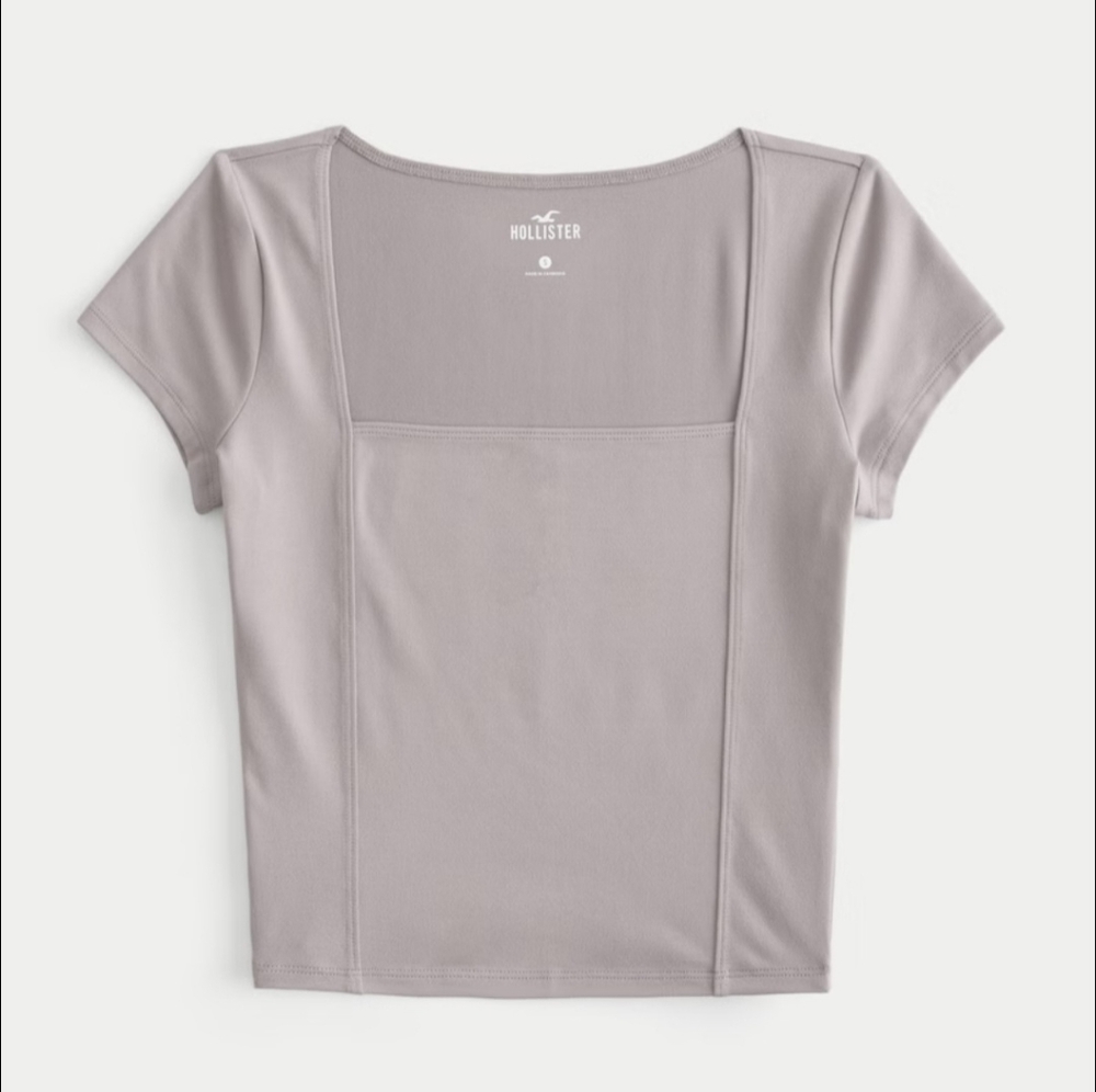 {Hollister} Soft Stretch Seamed Square-Neck T-Shirt Short (Size M}